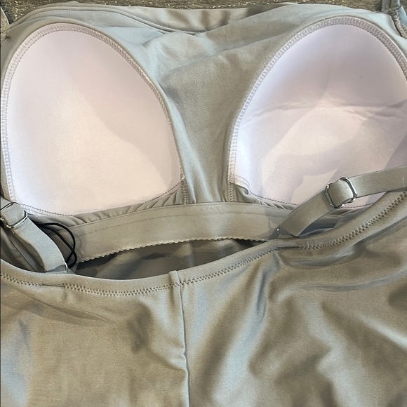 Women’s Shade & Shore New Size 17 Metallic Silver Gray One Piece Swimsuit - Picture 2 of 7